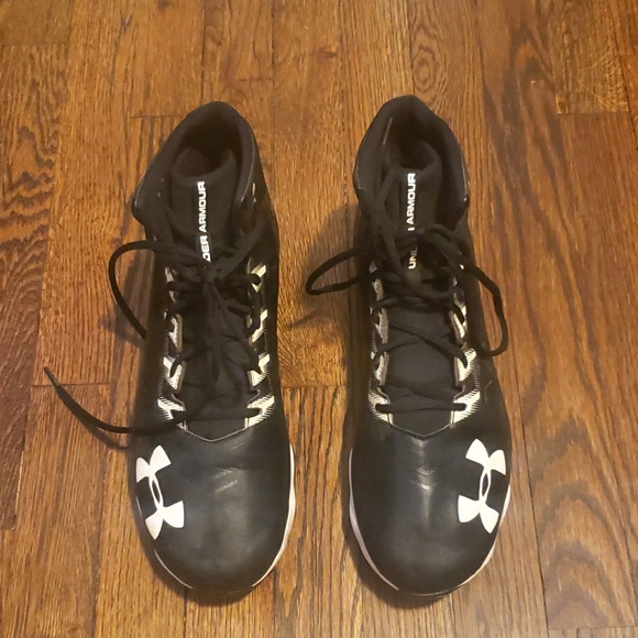 Mens Under Armour cleats.. size 11 mens. Black and white. - Picture 1 of 5